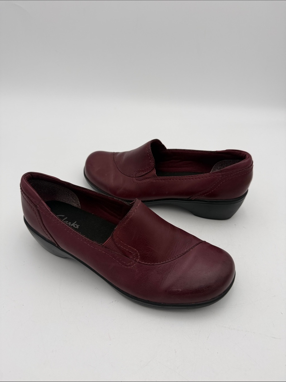Clarks Women’s Burgundy Slip-On Comfort Loafers women’s 8M casual office Y2K